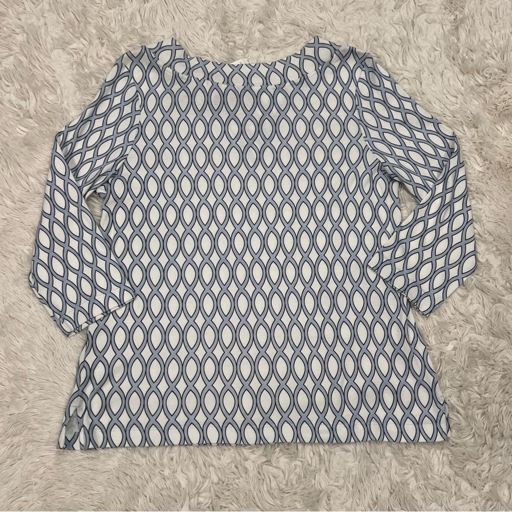NEW Chico’s Pima Cotton Geo Twist Tee Top Large White Blue Convertible Blouse - Picture 6 of 10